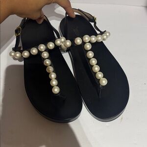 STAURT WEITZMAN TSTRAP SANDALS (9)